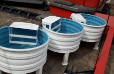 Fabricamos sob encomenda Bebedouros  Galvanizados. VALMETAL - Tel/Zap: 34-3822-5500 – Roberto – Patos de Minas – MG..
