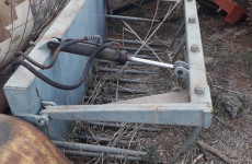 01 Garfo para Silo, com Pistão para Fechamento.. Tel.: 34-3822-5989 – MULTSOLDAS – Patos de Minas – MG. multsoldas.patos@terra.com.br