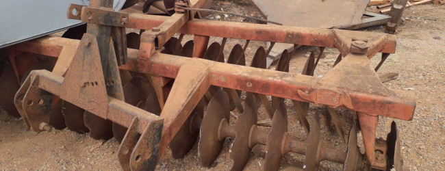 01 Grade Niveladora Tatu 28x20.   Tel.: 34-3822-5989 – MULTSOLDAS – Patos de Minas – MG. multsoldas.patos@terra.com.br