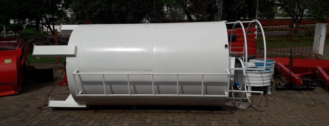 Fabricamos sob encomenda Caixas D’Água Cilíndricas e Tipo Taça. VALMETAL - Tel/Zap: 34-3822-5500 – Roberto – Patos de Minas – MG..