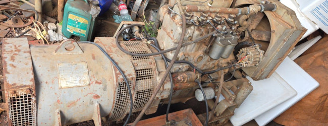 Vende-se Conjunto moto gerador 40 kva equipado com motor mwm 4 cc todo revisado com painéis de instrumentos anexos ok; Tel/Zap: 34-99976-4756 - Eugênio Landim.