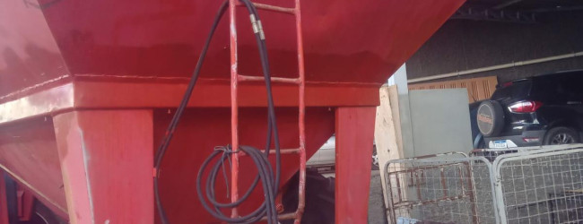 Vende-se Tanker Jan 12000. Tel.: 34-99985-1647 José Henrique;