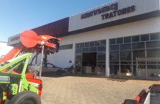 Serviços de Assistência Técnica em Tratores Yanmar e outras marcas, e em Implementos Agrícolas em geral. IAMAQ TRATORES – Patos de Minas – MG. Tel.: 34-3822-5500. iamaqvendas@yahoo.com.br Serviços de Assistência Técnica em Tratores Yanmar e outras marcas, e em Implementos Agrícolas em geral. IAMAQ TRATORES – Patos de Minas – MG. Tel.: 34-3822-5500. iamaqvendas@yahoo.com.br